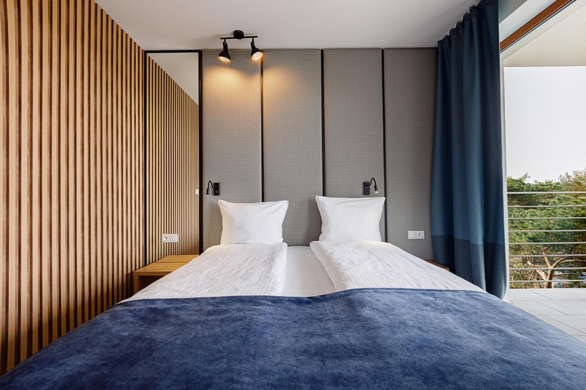 Columbus Hotel Rowy  Buitenkant foto
